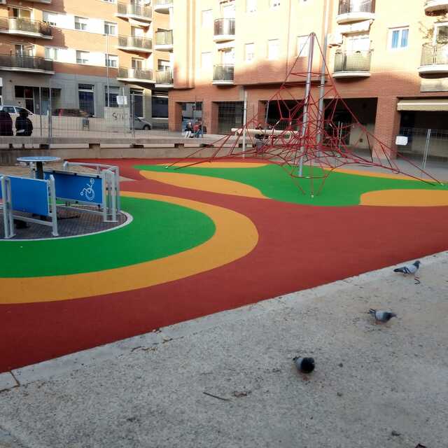 Instal·lació de parcs infantils